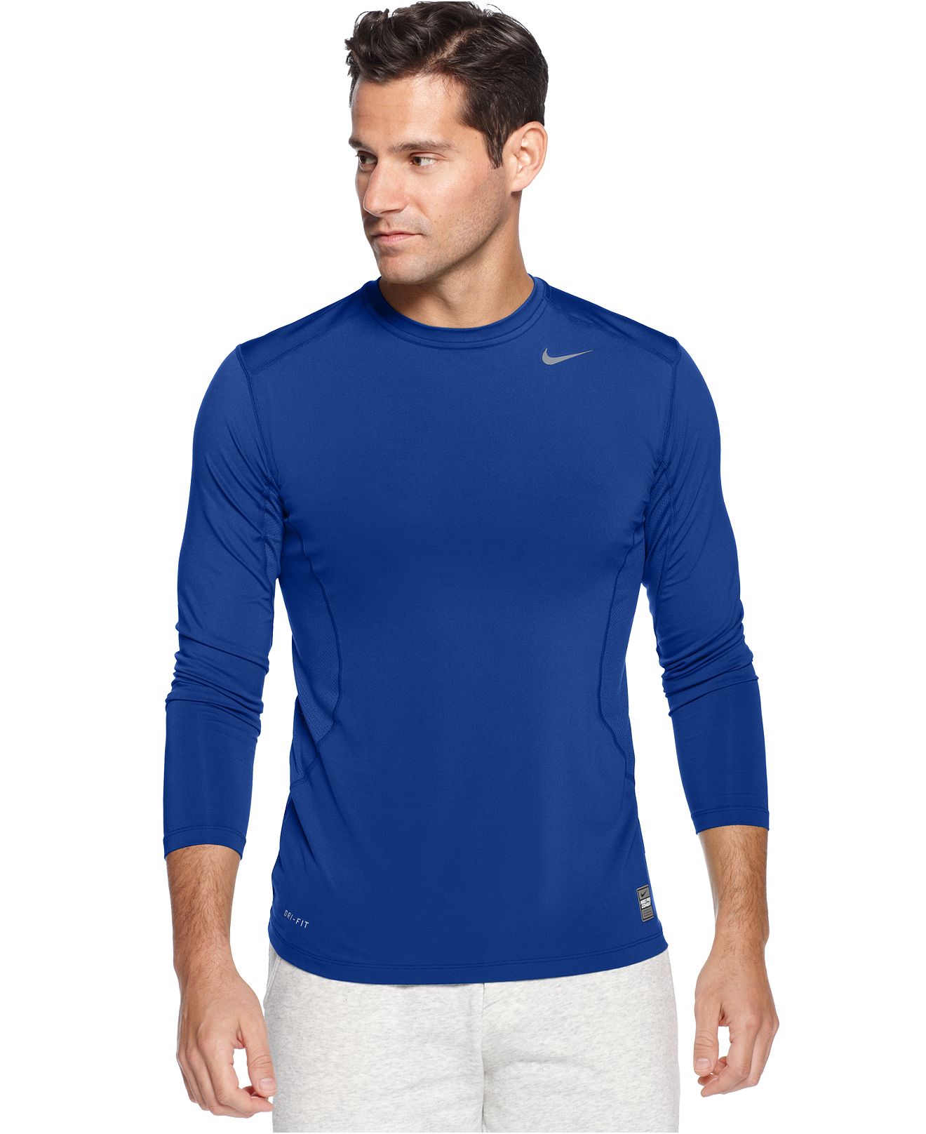 

Спортивная футболка Nike 2014