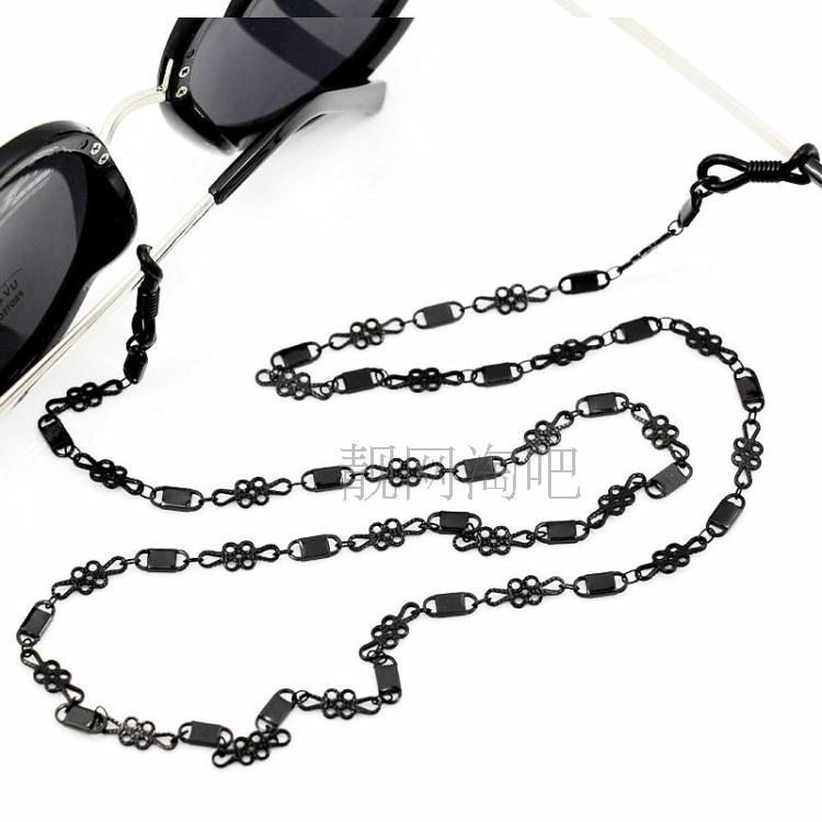 

Футляр для очков Glasses chain 02