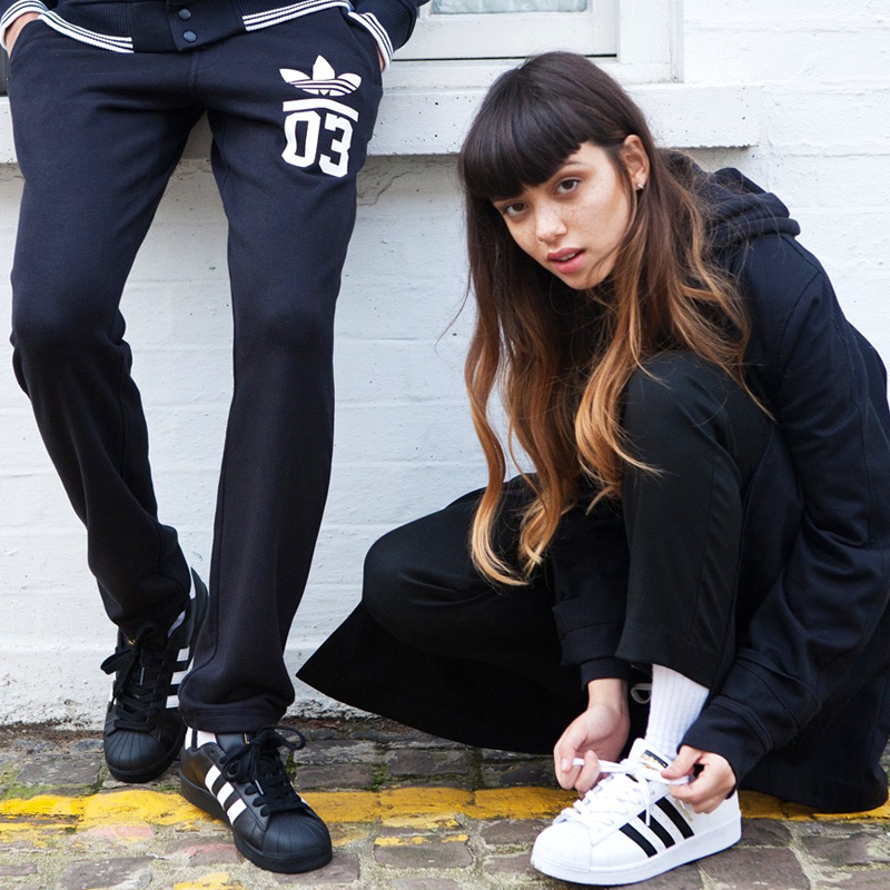 

Демисезонные ботинки Adidas Shell