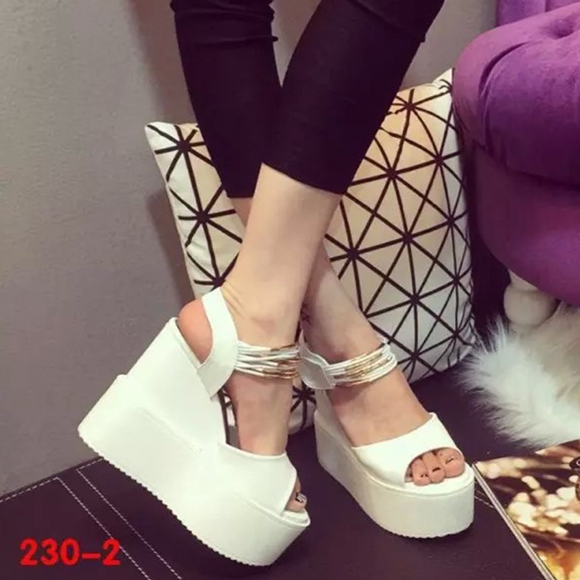 

Босоножки 2015