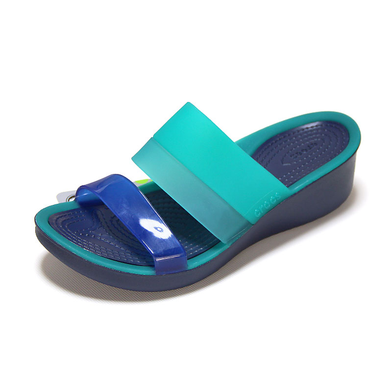 

Босоножки Crocs 200031 15