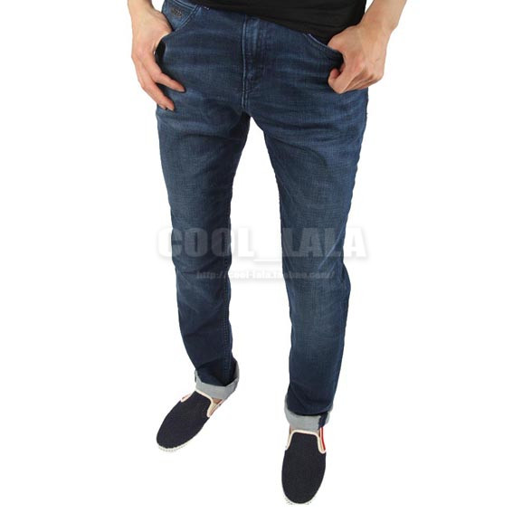 

Джинсы мужские Hugo Boss 15 BOSS