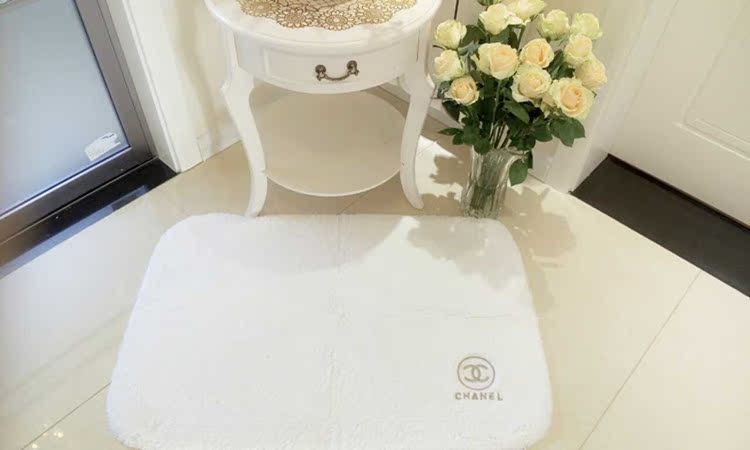 

Коврик для ванной Konami towel House