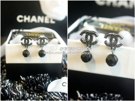 

Гвоздики Chanel Cc Logo