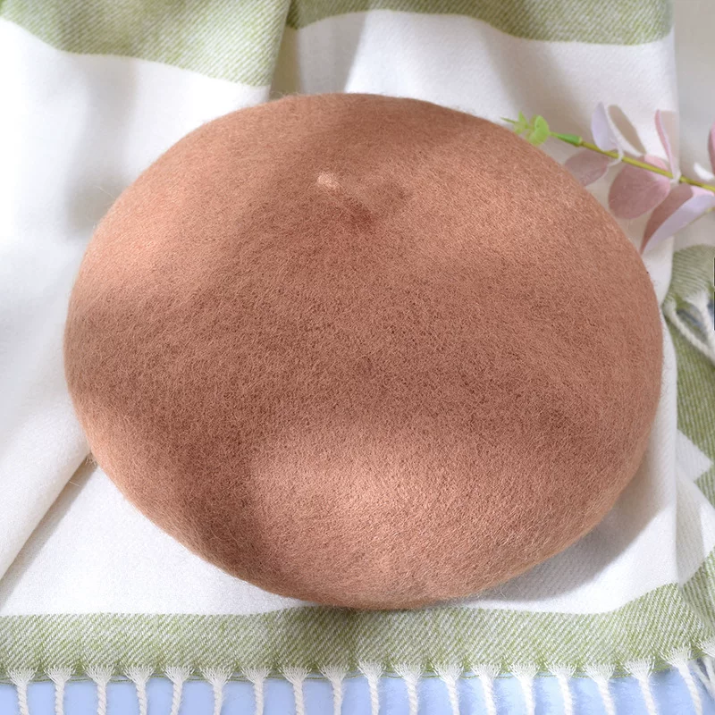 BeRET LADY CAP WOOL WINTER HAT Warm беретки