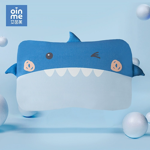 Подушка, наволочка, покрывало для раннего возраста