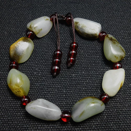 Полированный камень из нефрита, браслет, природная руда