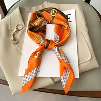 W98 Orange Horseshoe Buckle 70*70 см.