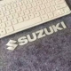 Два белых 20x3,4 см