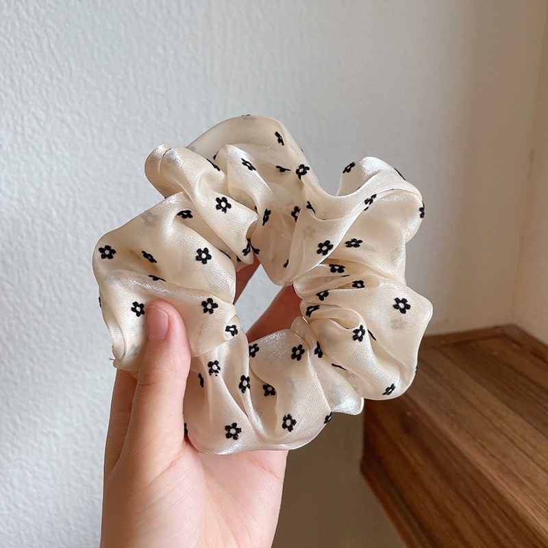 B5-3-3 Textured Flower Intestine Circles