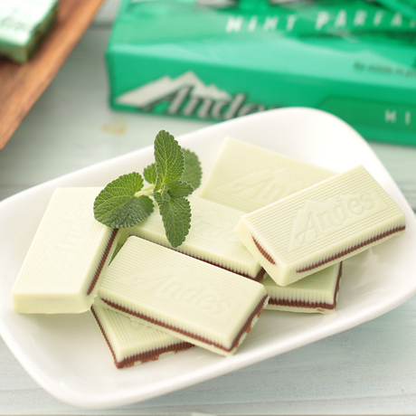 爱逛街为您找到薄荷巧克力相关的宝贝,您可以在下面的板块中挑选喜欢