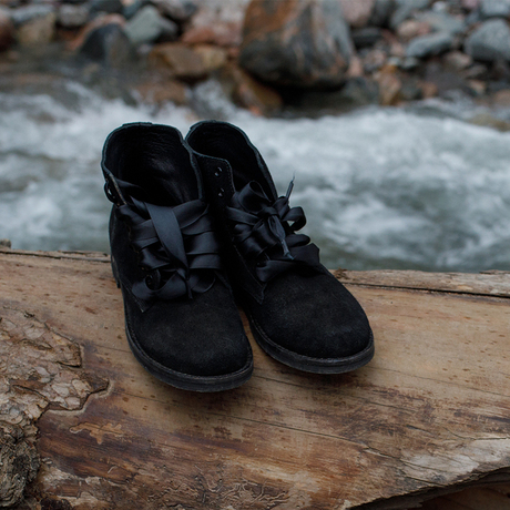 00      步履不停 牛皮反毛防滑黑靴 65074