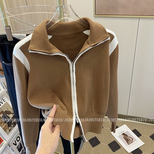 Дизайнерский трикотажный демисезонный свитер, приталенная куртка с молнией, тренд сезона, высокая талия