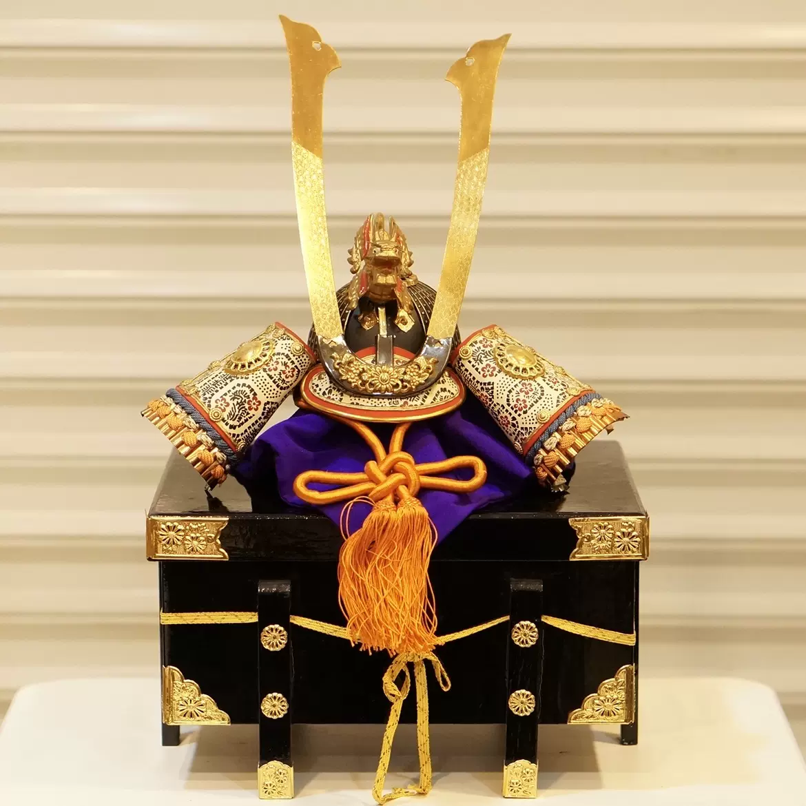 日本产武士盔甲武将兜模型摆件日式铠甲头盔置物兵人偶