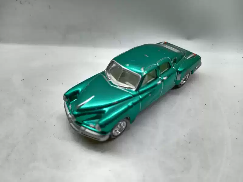 1:64 Джонни Челлен Chevrolet Saturn