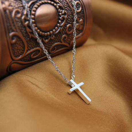 爱逛街为您找到纯银十字架项链相关的宝贝,您可以在下面的板块中挑选