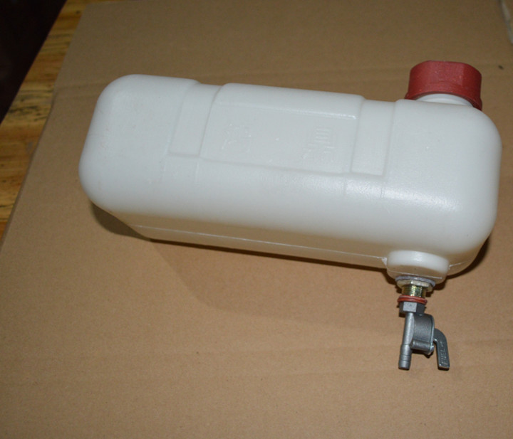 

Запасные части для генераторов Fuel tank 143F