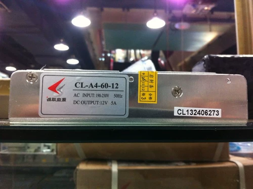 Аутентичный магазин подлинный Chenglian 12V5A Ультра-тонкий 60 Вт.
