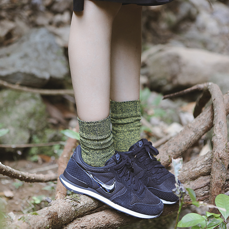 秋季新款袜子女森系韩版中筒堆堆袜粗线款复古色马丁靴袜子潮袜