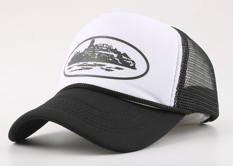 Round black edge white