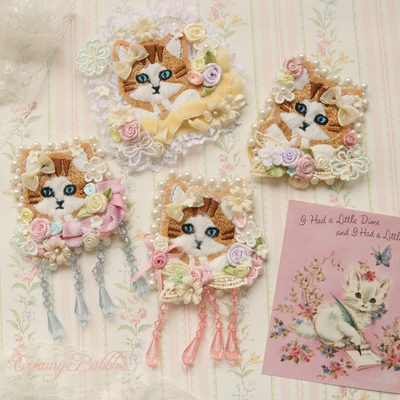 taobao agent Creamy Bubbles Original Lolita Heavy Workers Kitter Flower Bow Hand for brooch folding