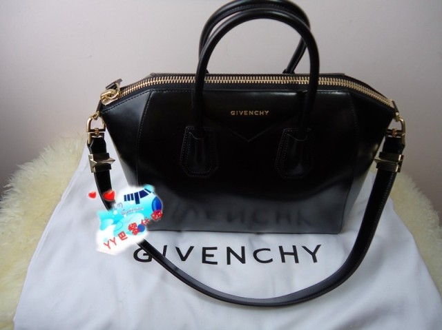 

Сумка Givenchy Antigona