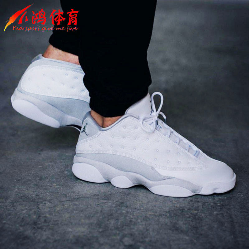 小鸿体育 air jordan    low pure money aj13白银白猫310810-100