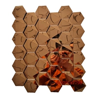 Розовое золотое зеркало с трехмерным треугольником