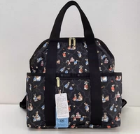 Черный фон кролик