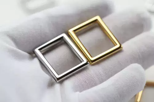 Слот из нержавеющей стали.