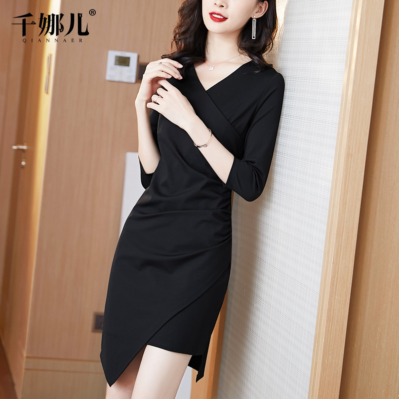 不规则剪裁，职场时尚新宠