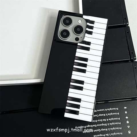 Black — Piano New – Illustration Plus/Pro/Max – 16, 15, 14, 13, 12 iPhone Case