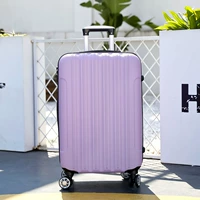 Светло -пурпурная полоса моды