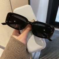 Модный черный