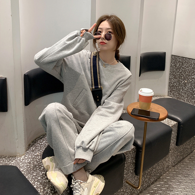 taobao agent [Limited time 4 % off] Xia Shiwen Loose Round Collar Polympolid Sweire/Straight Casual Pants Set Female Winter
