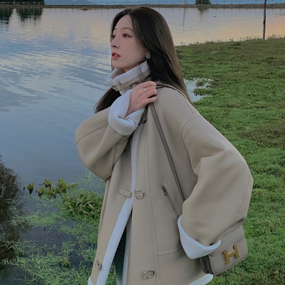 taobao agent Xia Shiwen PU Pippi Patching Wool Sheep Cushed Short Jacket Winter Women's Founding Effects to overcome
