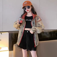 Зеленая куртка, защита от солнца