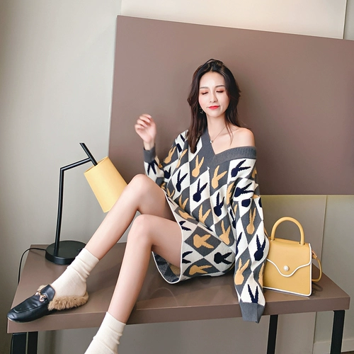 Комплект, свитер, осенняя юбка, трикотажная куртка, в западном стиле, 2019