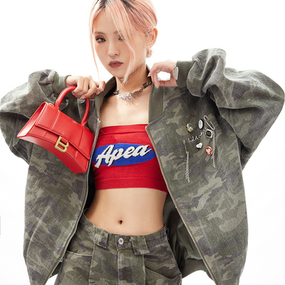 taobao agent Retro small design camouflage denim jacket, American style, trend of season