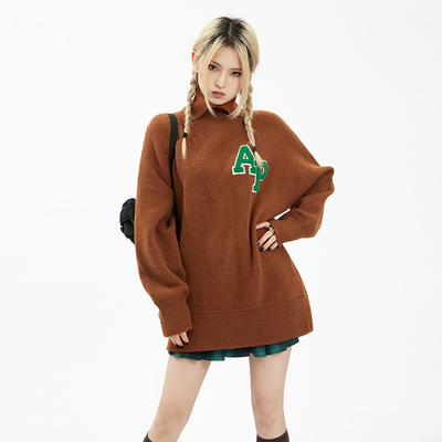 taobao agent APEA2022 winter new American leisure high -necked lapel loose letter original logo towel embroidered sweater female