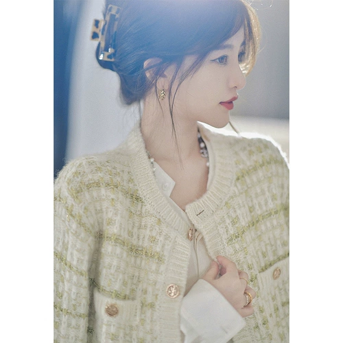 Весеннее пальто, куртка, 2023, яркий броский стиль, изысканный стиль, в стиле Шанель, по фигуре