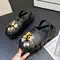 Giày Croc Nữ Áo khoác ngoài mùa hè Internet Người nổi tiếng Thời trang chống trượt Phòng phẫu thuật Baotou Nửa Kéo Đế mềm Đôi dép đi biển 