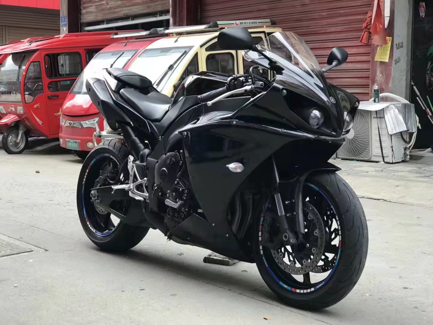 Импортированный Kawasaki H2R мотоцикл спортивный автомобиль Yamaha R1 R6 V6 спортивный автомобиль иерархическая линейка гонки маленький ниндзя двойная полоса