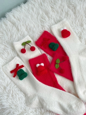 taobao agent Christmas and New Year's warm middle tube red socks, butterfly cherry hats sweet thick thickened mink mink mantle calf socks