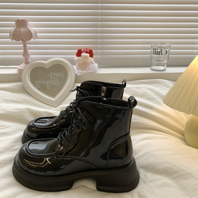 taobao agent Martens, Tide, black low boots platform English style, train model, 2023, new collection, British style
