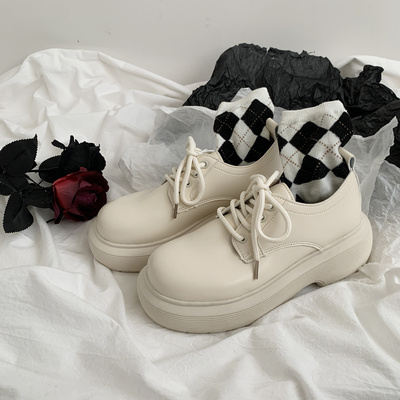 taobao agent White Japanese universal footwear platform English style, British style, 2022, trend of season