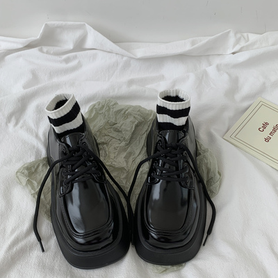 taobao agent Black demi-season Japanese footwear platform English style, British style