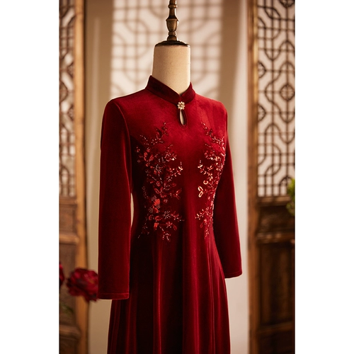 Зимнее свадебное платье для матери, красное бархатное ципао, длинное вечернее платье