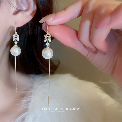 taobao agent Advanced small design earrings with tassels, light luxury style, high-quality style