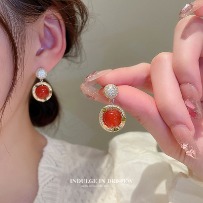 taobao agent Zirconium, earrings, 2022 collection, light luxury style